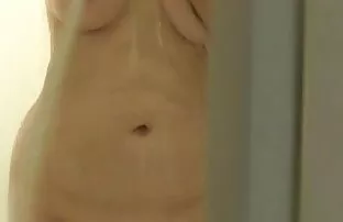 XXX انیمیشن از قصص سكس ممتعة عشق لزبین شروع می شود