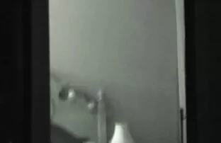 XXX دخترهای تند و قصص سكس جميله زننده که با هم بازی می کنند