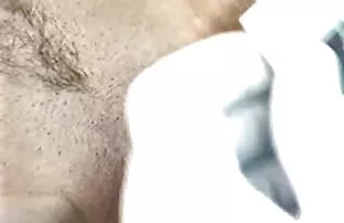XXX استراپون دختر در قصص سكسيه بدنه قرمز خود