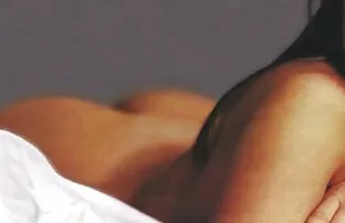 XXX پرستار لیسیدن قصص سكس كرتون صور واژن و کلیتوریس برای یک بیمار زیبا