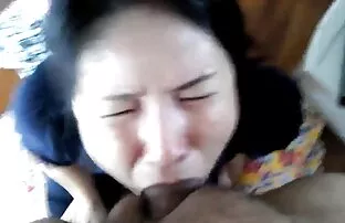 XXX شکم بزرگ جوان قشر کوچک روی صندلی قصص سكس ومص مدفوع لعنتی