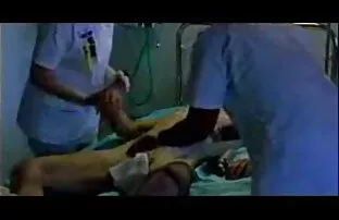 XXX من رفتم لباس جديد قصص محارم را عوض کنم و به طور اتفاقی رابطه جنسی داشته باشم
