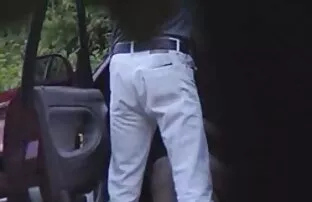 XXX دختری با بدن قصص سكس ناكوني شیک ، شلوار جین لاغر را در فروشگاه اندازه گیری می کند