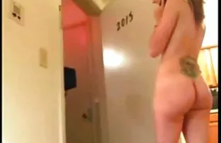 XXX الاغ انعطاف پذیر و زیبا از سبزه جوان در جوراب قصص سكس مصورة الارشيف ساق بلند