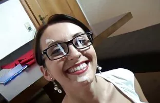 XXX دو سبزه عضو مشتری را سكس تركي قصص از طریق سوراخ در جدول مکیده است