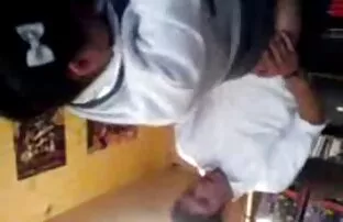 XXX Mulatto سکسی لیسیدن گربه مادرش را با قصص محارم نس کیفیت